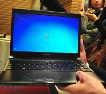 Toshiba unveiled Satellite R800 series notebooks