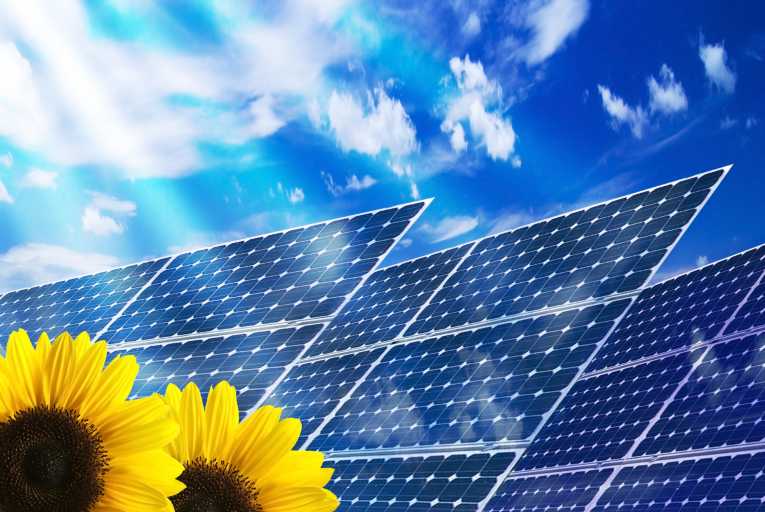 How You Can Benefit From Solar Panels This Summer