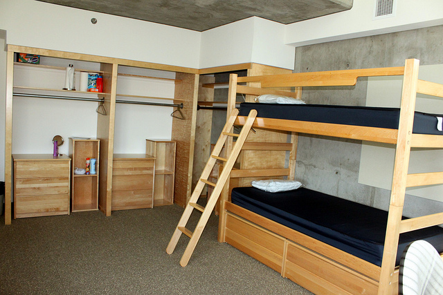 Smart Ways To Optimize Dorm Room Storage