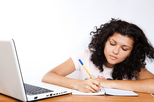 How To Effectively Cure The College Acne Blues
