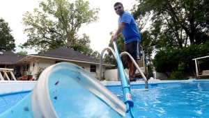 How To Become A Swimming Pool Technician